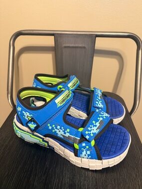 Skechers Minecraft Mega-Craft Sandals Boys 3 Blue Pixel Gamer Shoes